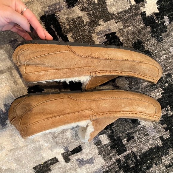 Ugg Men’s Ascot Slippers in Chestnut